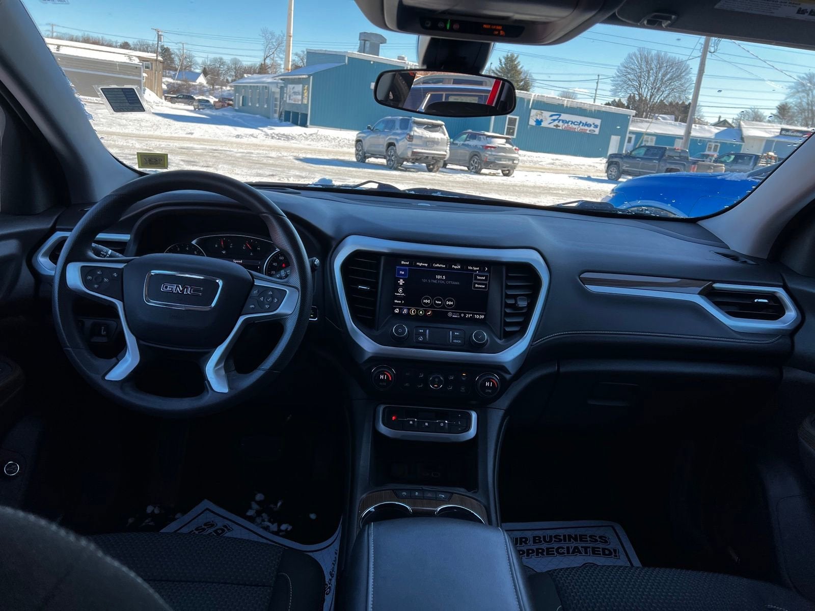 2023 GMC Acadia SLE