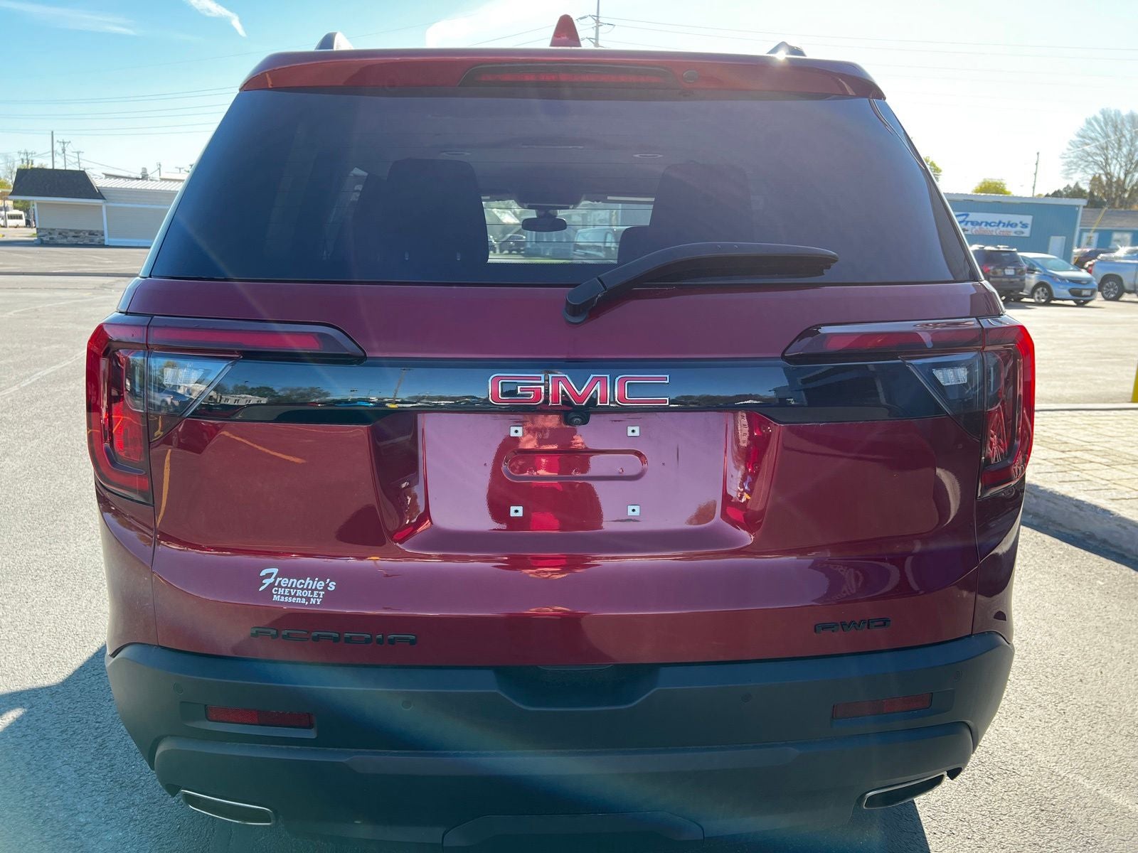 2023 GMC Acadia SLE