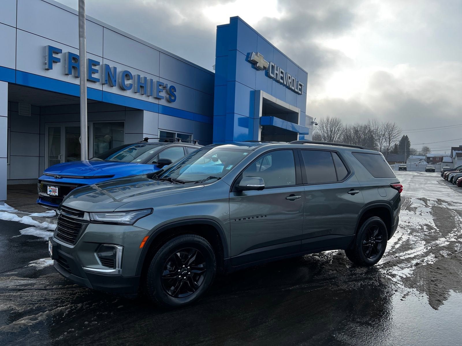 2023 Chevrolet Traverse LT Leather