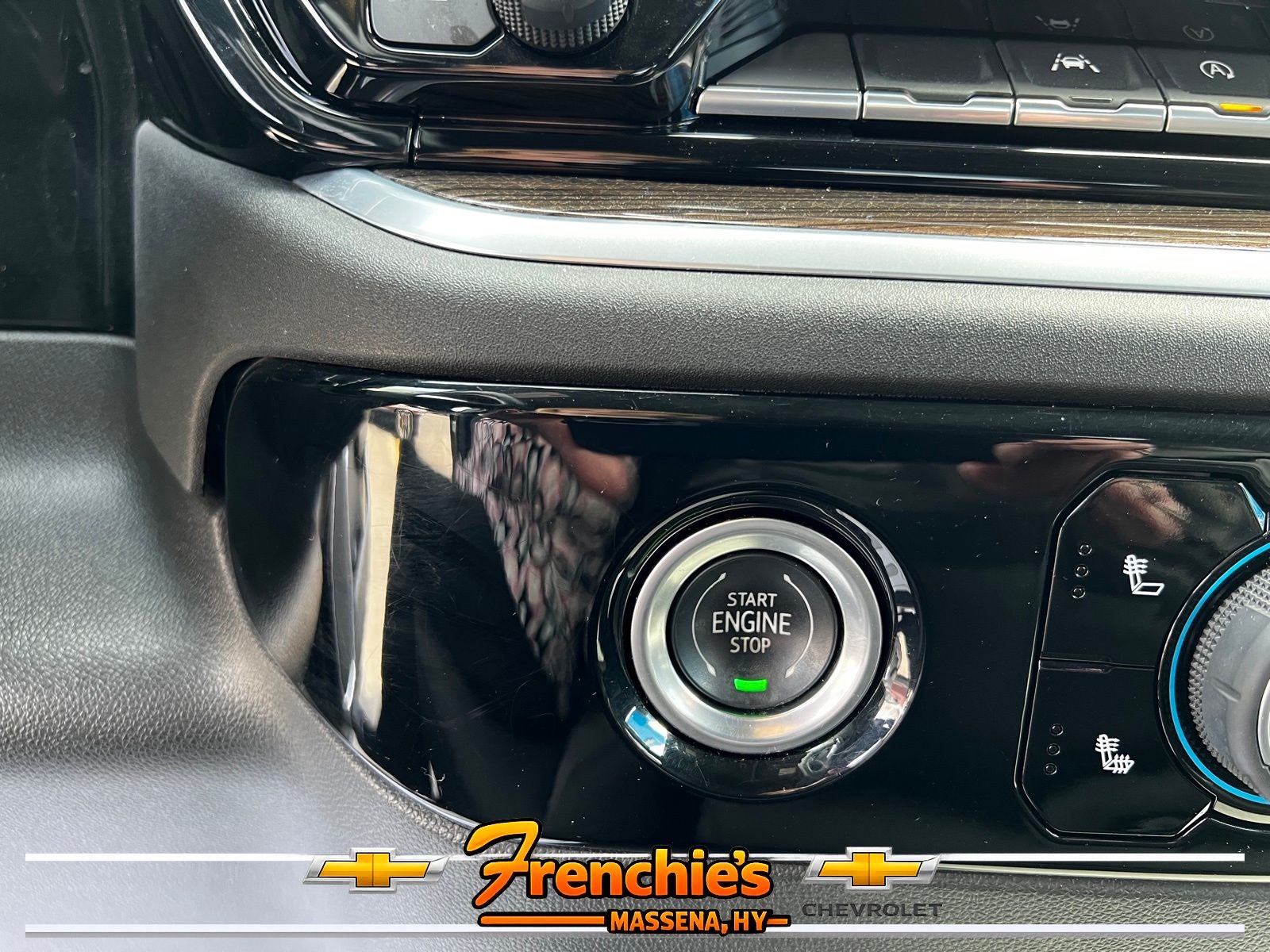 2022 Chevrolet Silverado 1500 LT (2FL)