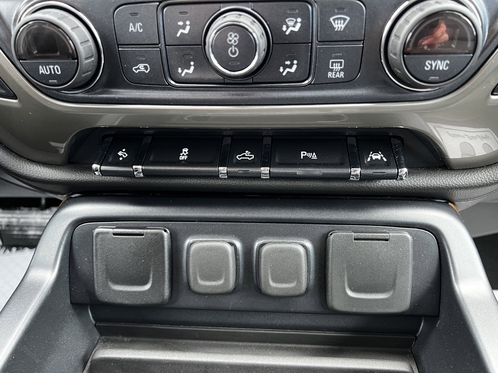 2018 Chevrolet Silverado 1500 High Country