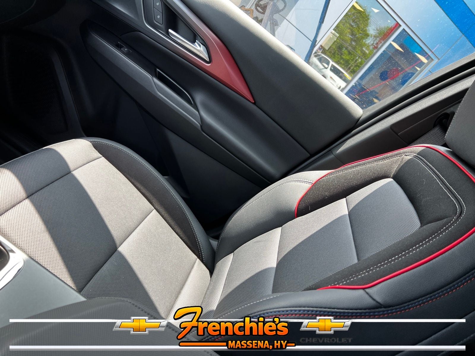 2025 Chevrolet Equinox EV RS